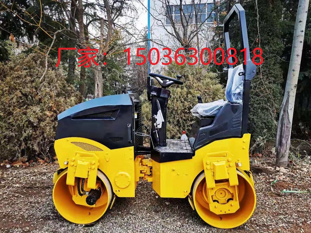 洛陽1.5噸全液壓壓路機